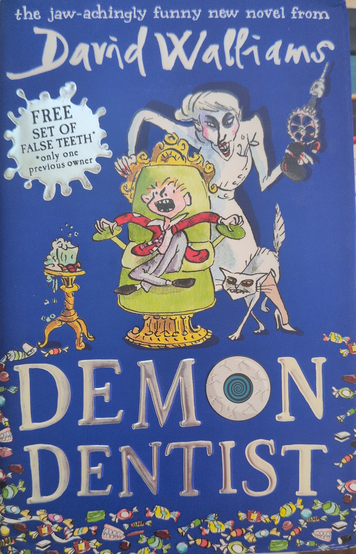 Actual photographed front cover of Demon Dentist by David Walliams