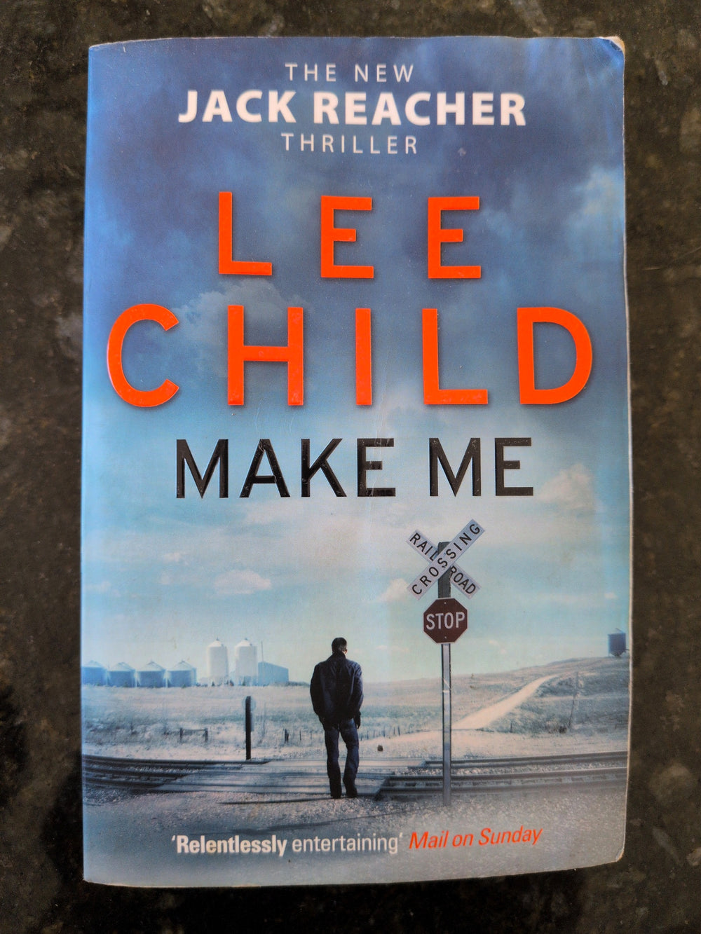Actual photographed front cover of Make Me by Lee Child — Copy 1