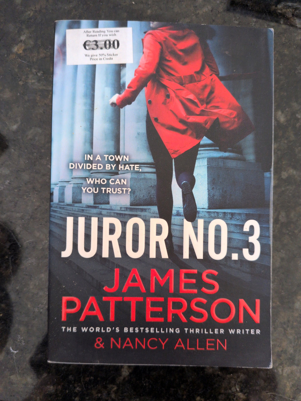 Actual photographed front cover of Juror No. 3 by James Patterson and Nancy Allen
