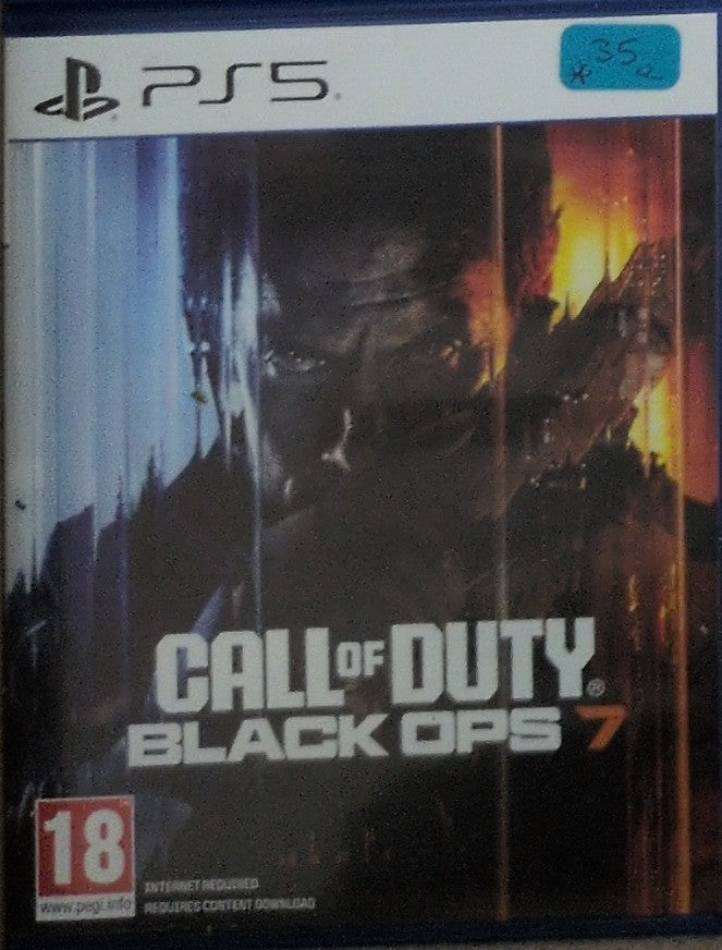 Photographed front cover and case of Call of Duty: Black Ops 7 for PS5