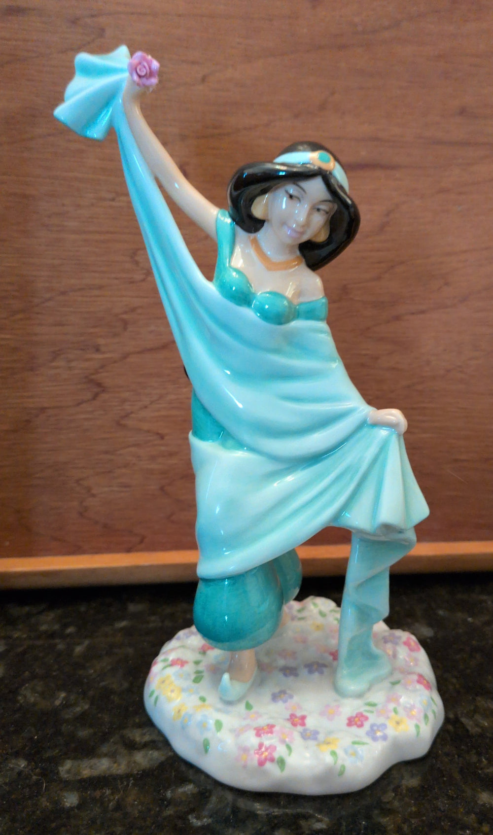 Actual photographed item: Royal Doulton Disney Princesses Jasmine Figurine